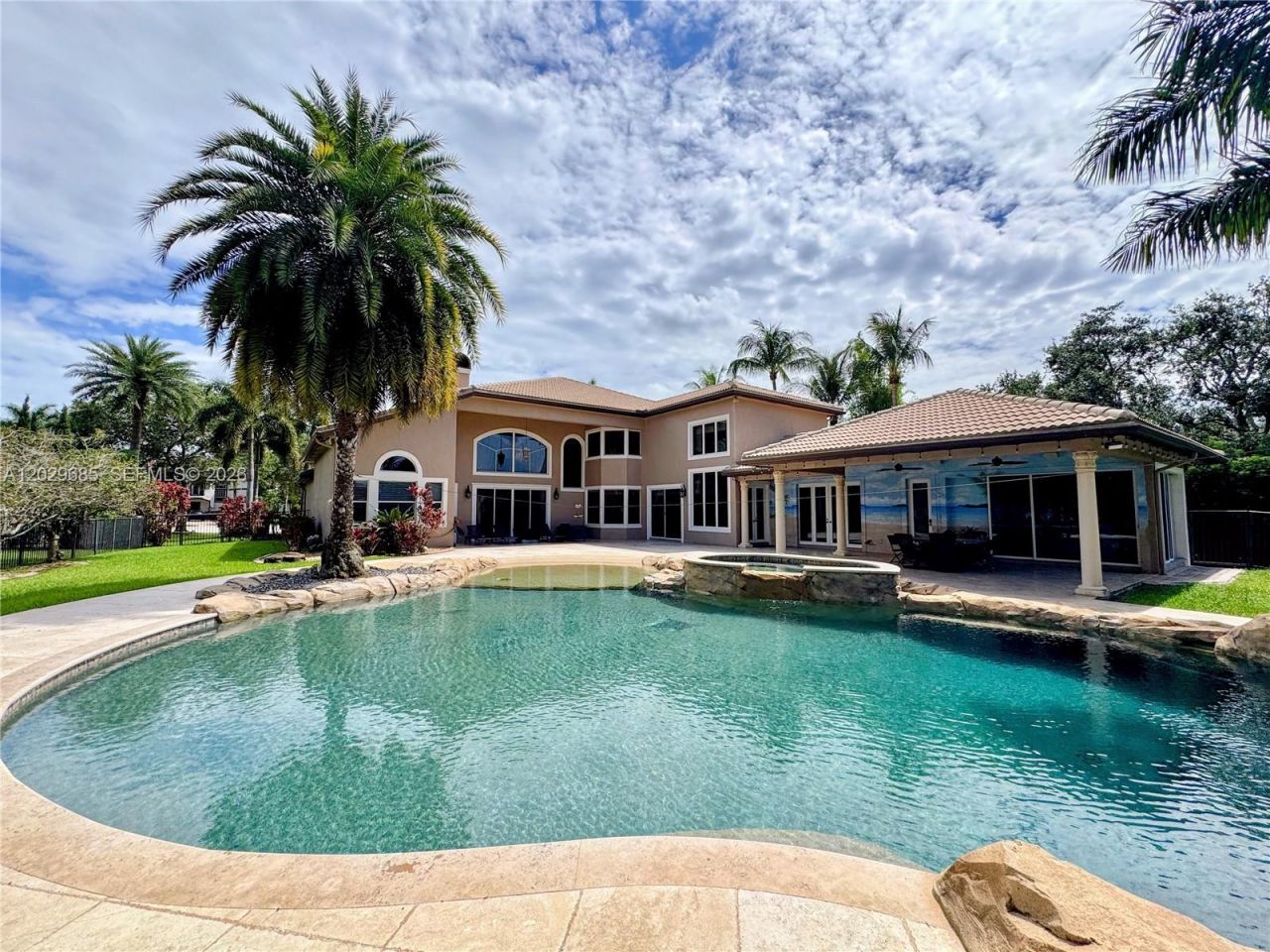 10445 Canterbury Ct, Davie, FL 33328 Photo