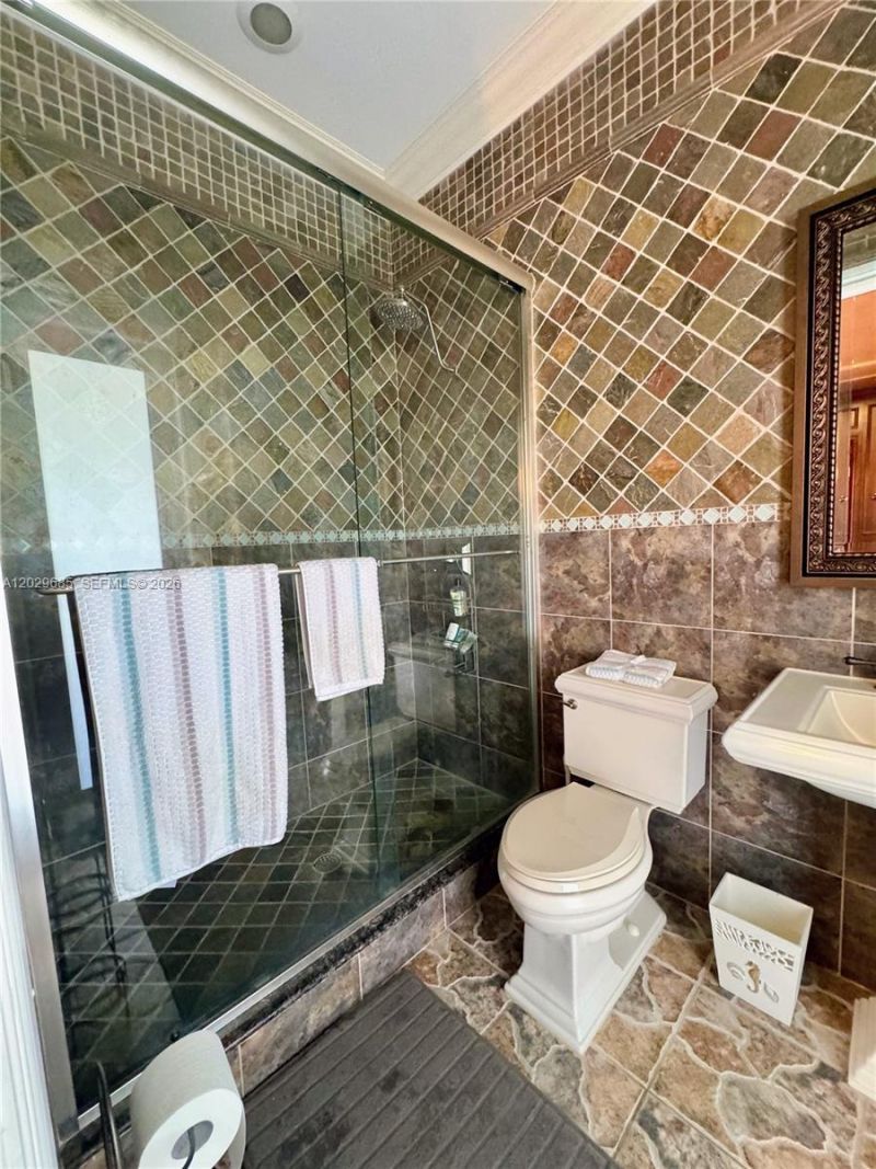 10445 Canterbury Ct, Davie, FL 33328 Photo