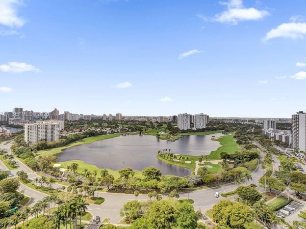 20281 E Country Club Dr , Unit 2209, Aventura, FL 33180