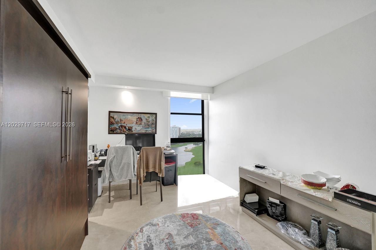 20281 E Country Club Dr , Unit 2209, Aventura, FL 33180 Photo