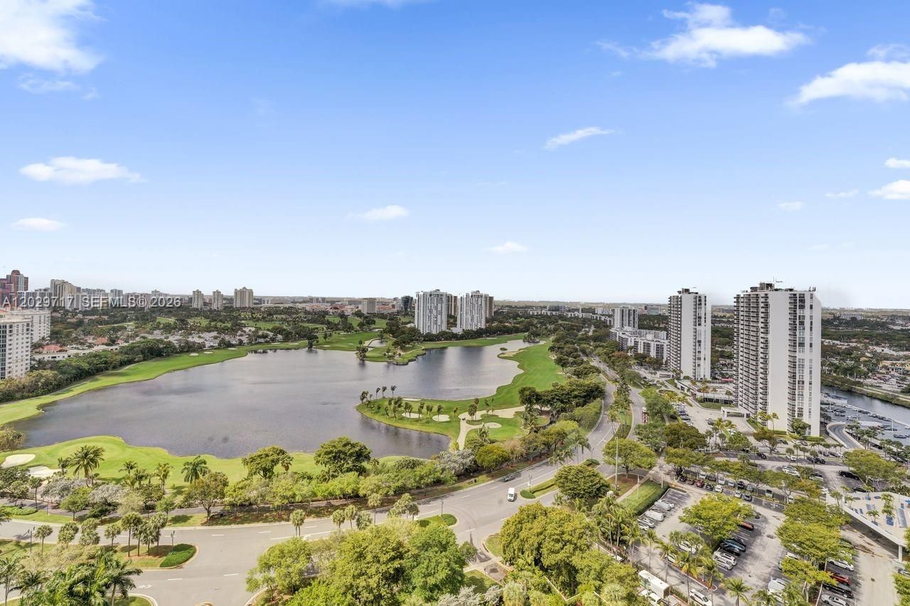 20281 E Country Club Dr , Unit 2209, Aventura, FL 33180 Photo