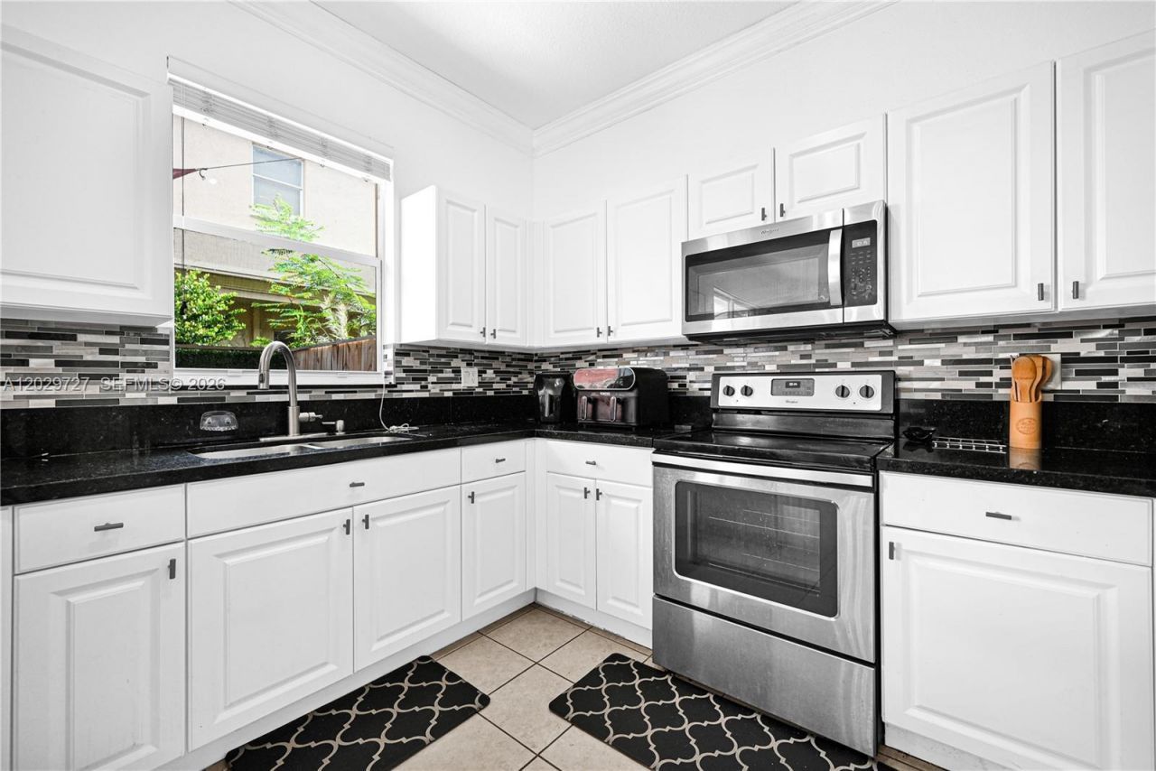 12857 SW 134th St , Miami, FL 33186 Photo
