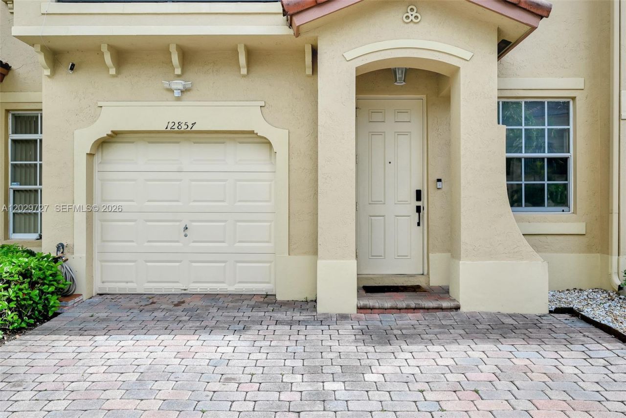 12857 SW 134th St , Miami, FL 33186 Photo
