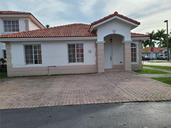 7309 NW 173rd Dr , Unit 104, Miami, FL 33015
