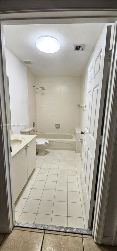7309 NW 173rd Dr , Unit 104, Miami, FL 33015 Photo