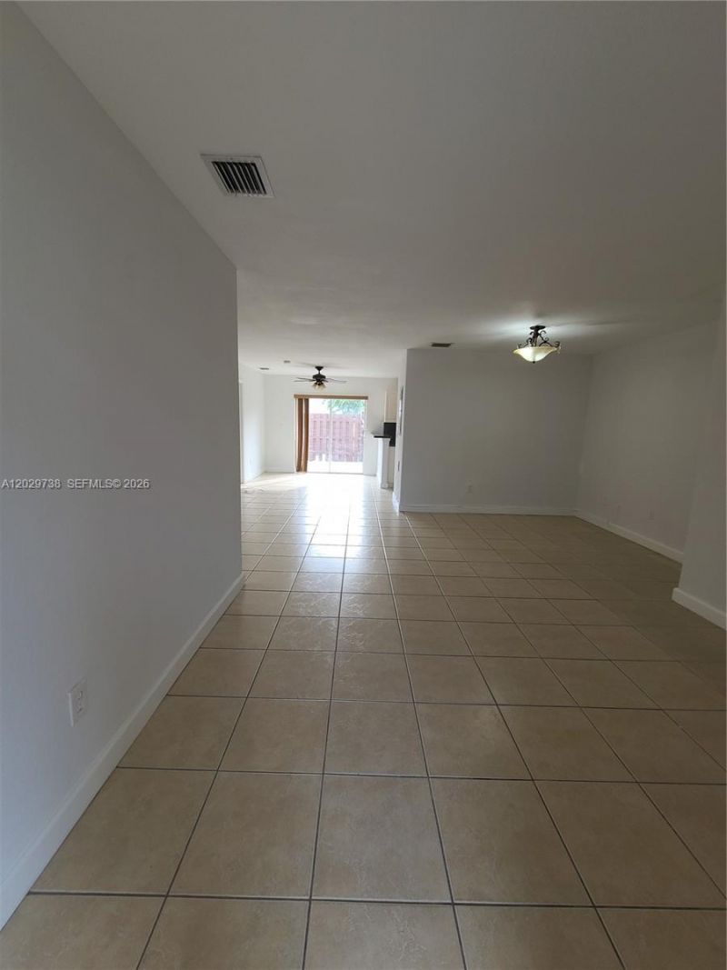 7309 NW 173rd Dr , Unit 104, Miami, FL 33015 Photo