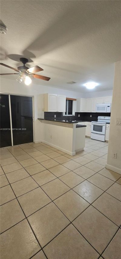 7309 NW 173rd Dr , Unit 104, Miami, FL 33015 Photo