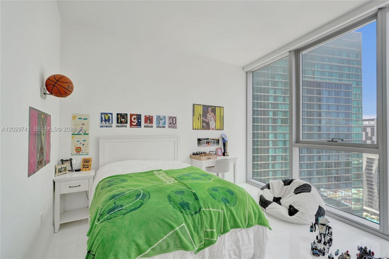 300 Biscayne Boulevard Way , Unit 3304C, Miami, FL 33131 Photo