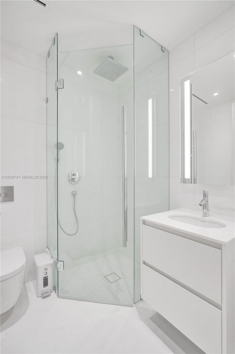 300 Biscayne Boulevard Way , Unit 3304C, Miami, FL 33131 Photo