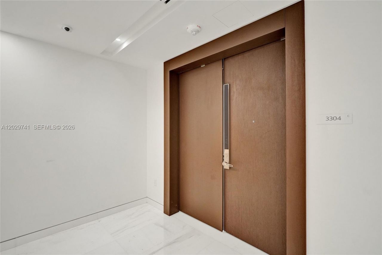 300 Biscayne Boulevard Way , Unit 3304C, Miami, FL 33131 Photo