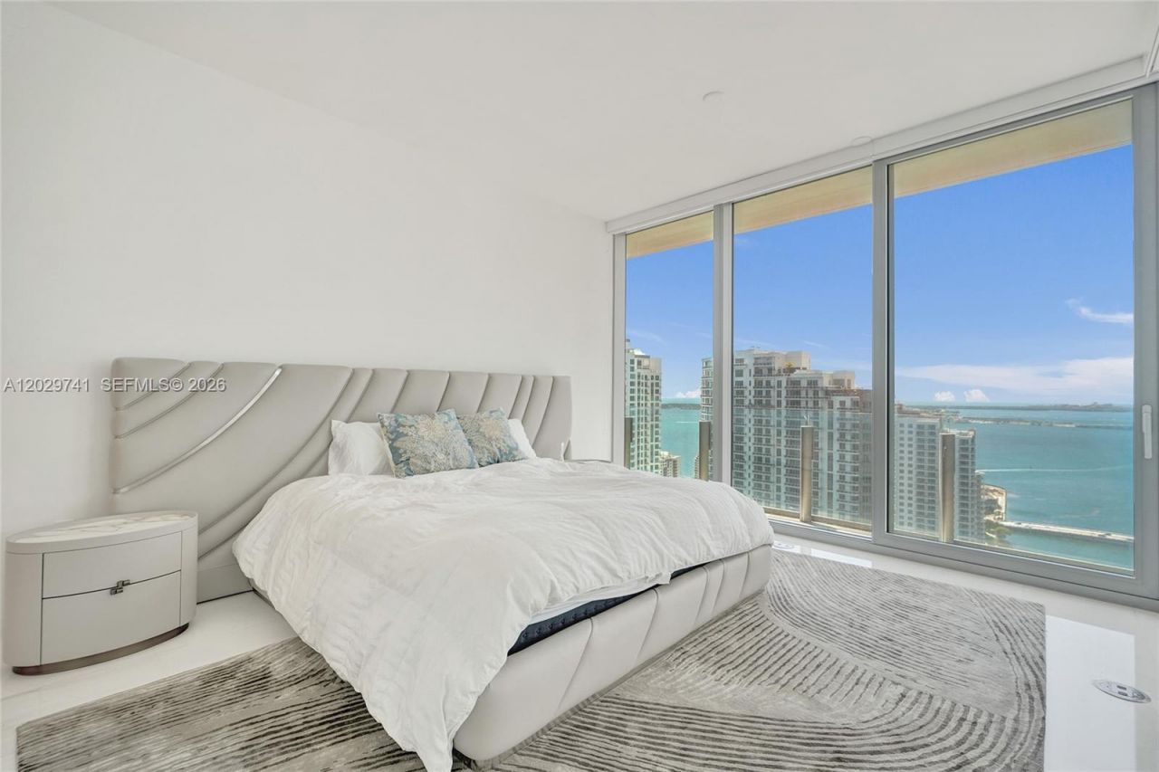 300 Biscayne Boulevard Way , Unit 3304C, Miami, FL 33131 Photo