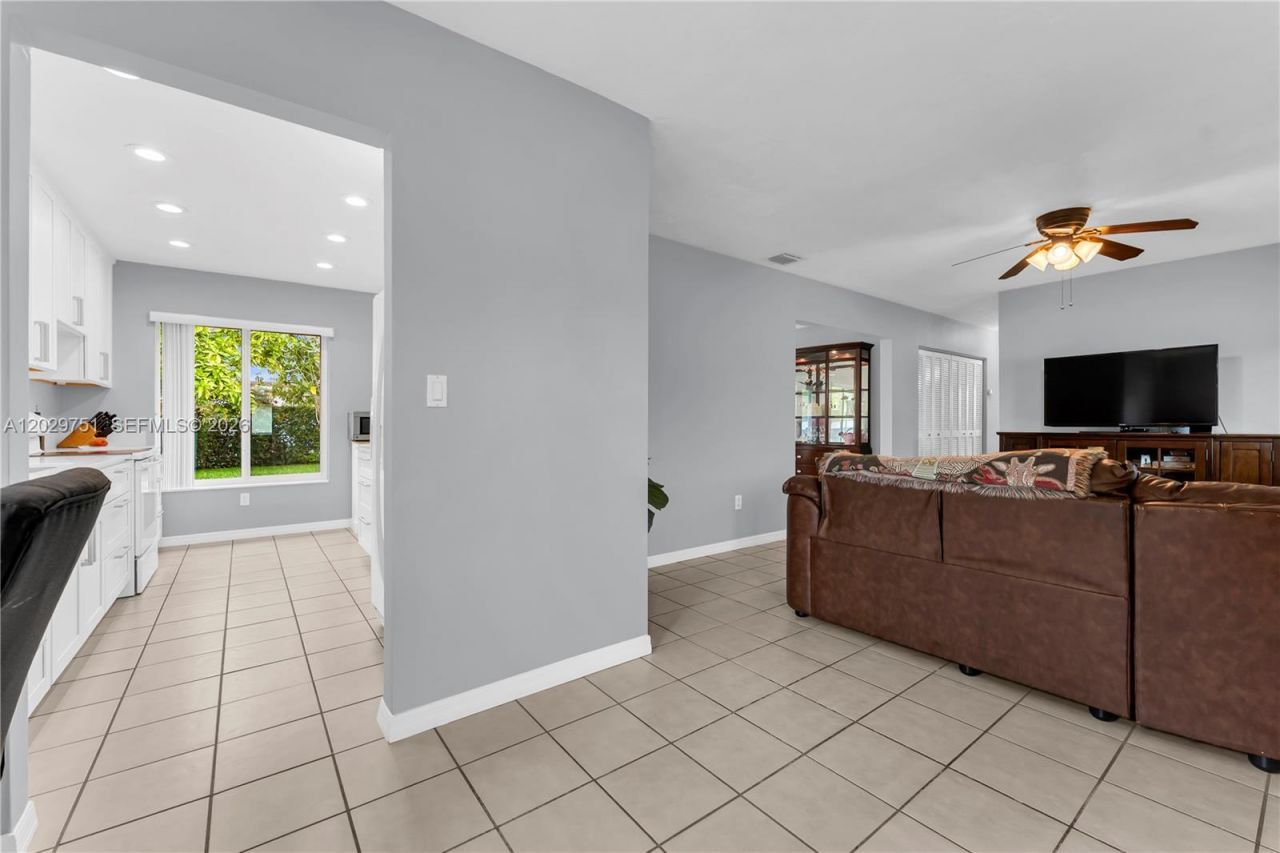 5101 SW 127th Pl , Miami, FL 33175 Photo