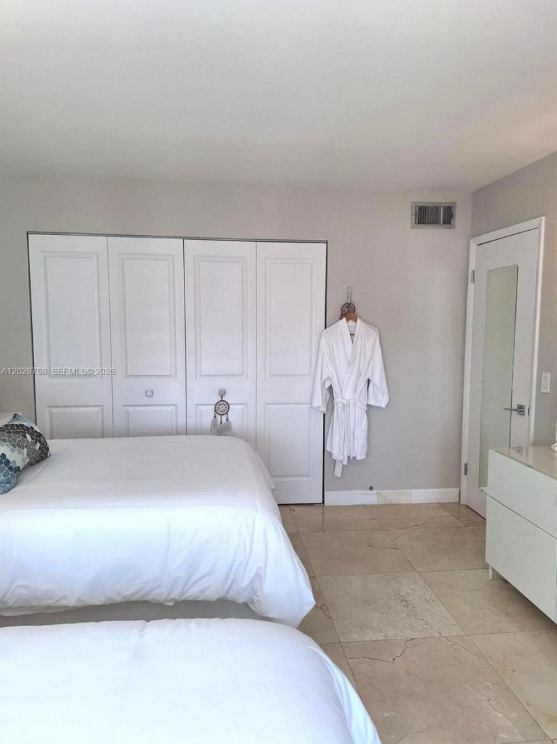 2201 S Ocean Dr , Unit 2001, Hollywood, FL 33019 Photo