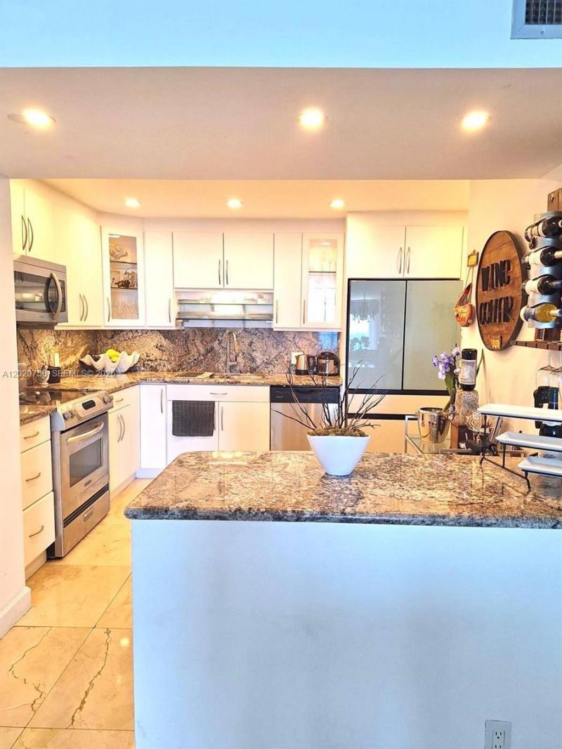 2201 S Ocean Dr , Unit 2001, Hollywood, FL 33019 Photo
