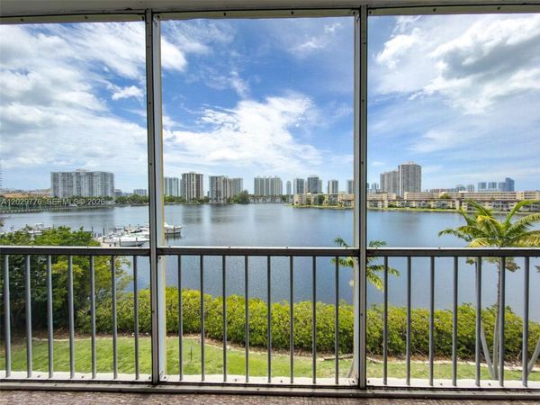 2861 Leonard Dr , Unit F503, Aventura, FL 33160