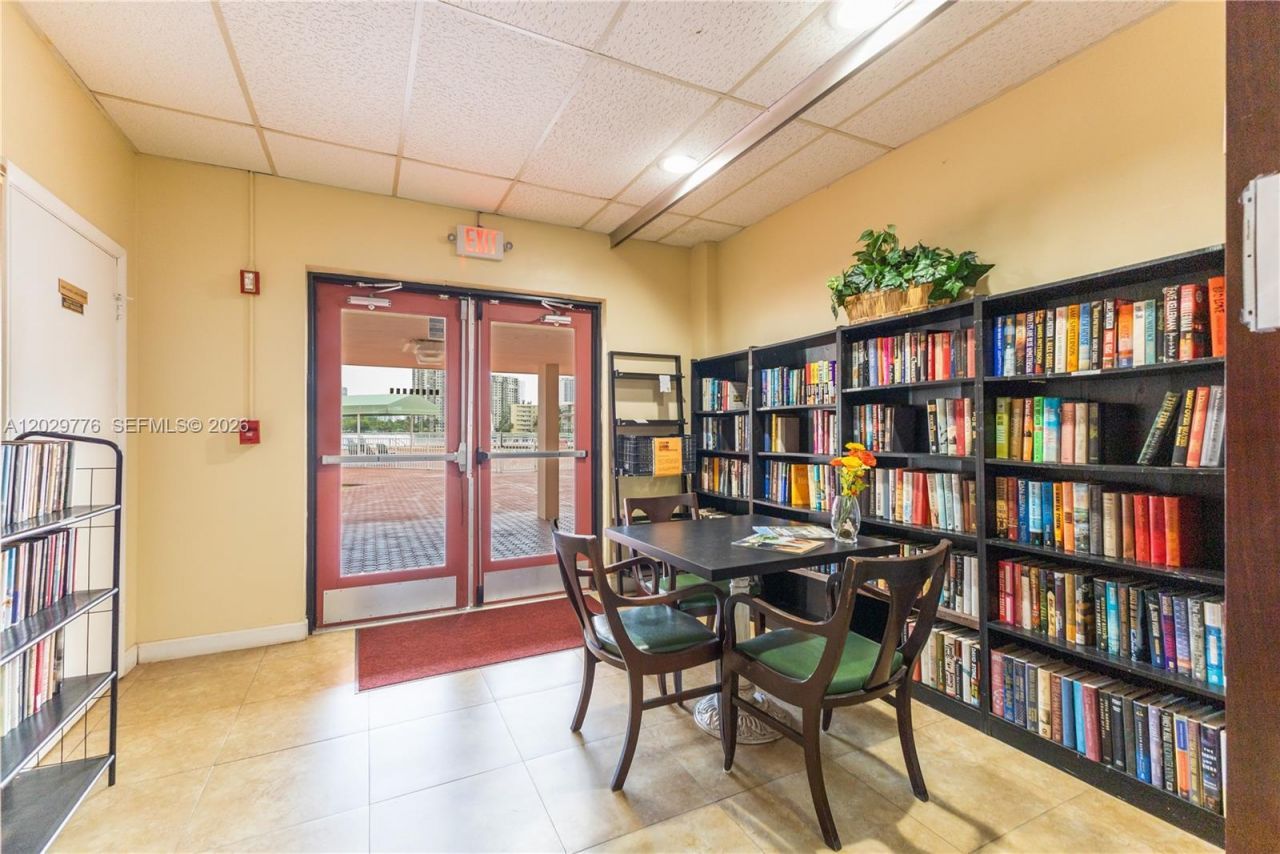 2861 Leonard Dr , Unit F503, Aventura, FL 33160 Photo