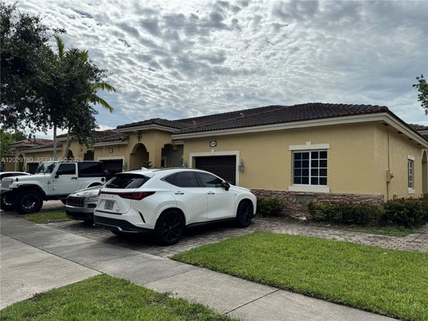 3384 NE 11th Dr , Homestead, FL 33033