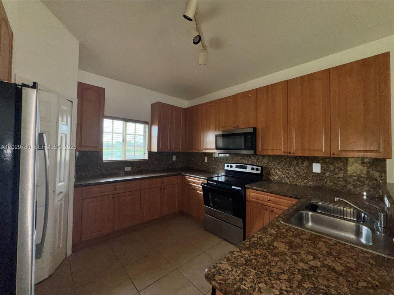 3384 NE 11th Dr , Homestead, FL 33033 Photo
