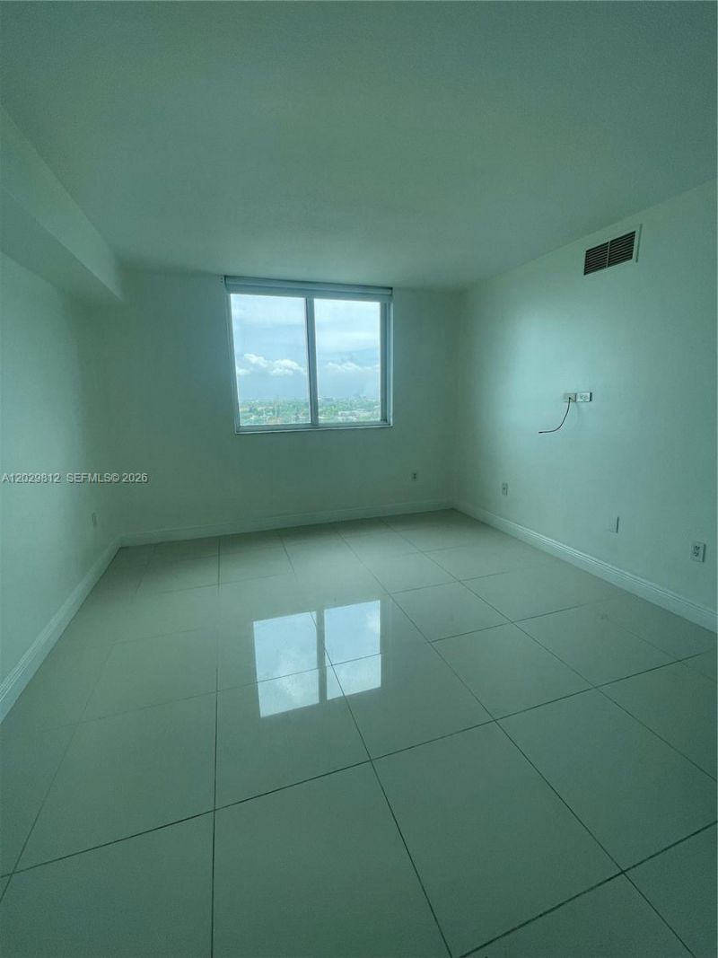 1861 NW S River Dr, Unit 1403, Miami, FL 33125 Photo