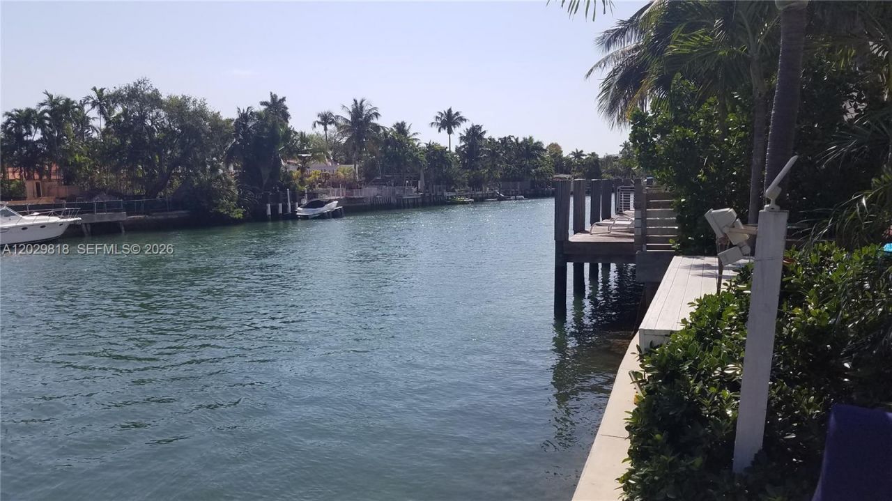 3921 N Meridian Ave , Unit 3C, Miami Beach, FL 33140 Photo