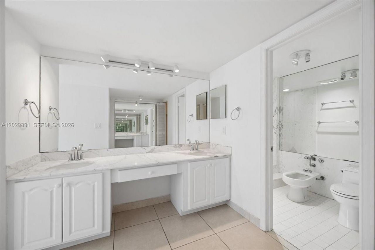 199 Ocean Lane Dr , Unit 911, Key Biscayne, FL 33149 Photo