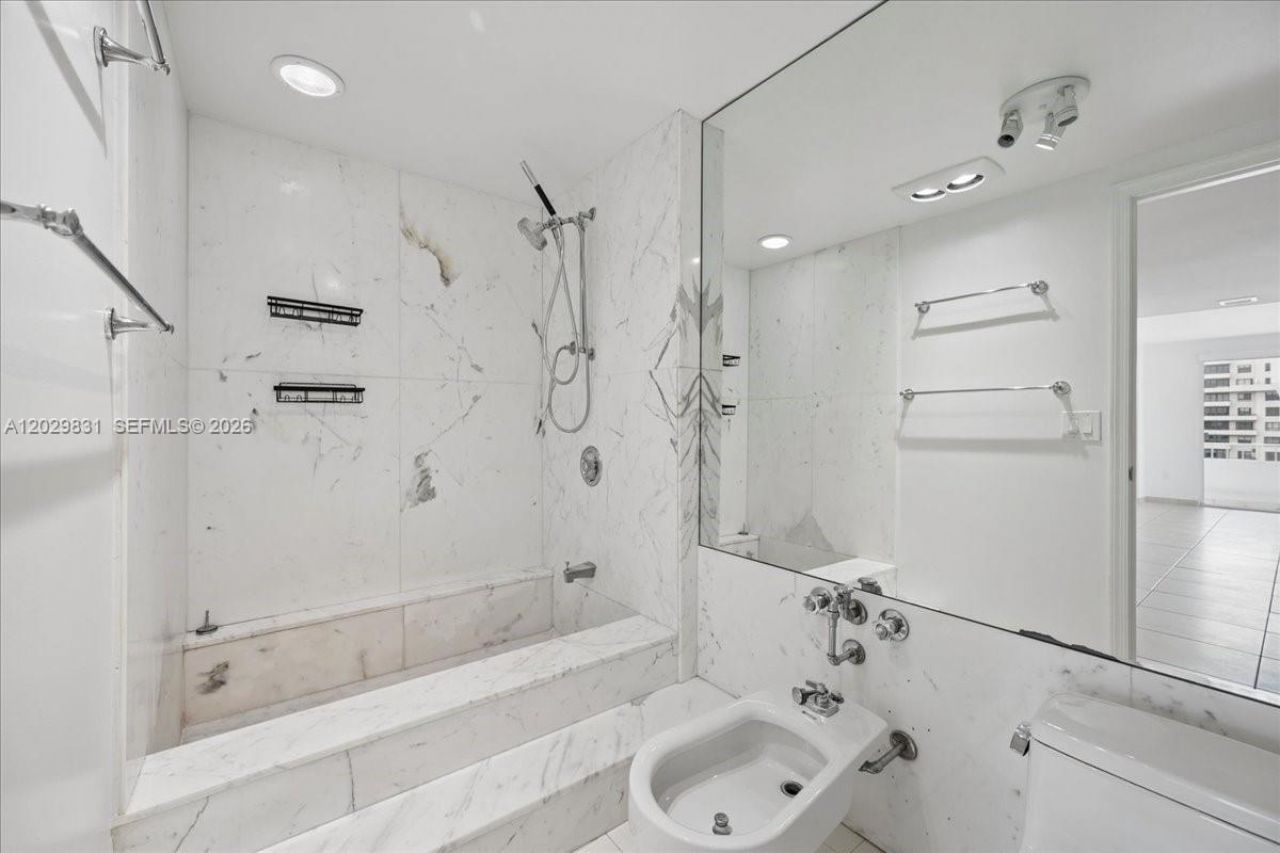 199 Ocean Lane Dr , Unit 911, Key Biscayne, FL 33149 Photo