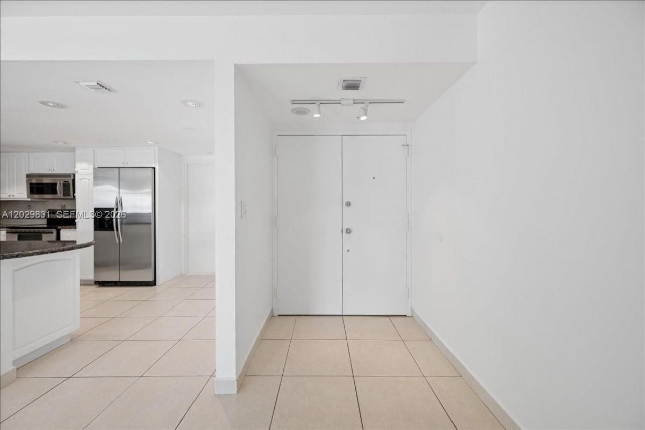 199 Ocean Lane Dr , Unit 911, Key Biscayne, FL 33149 Photo