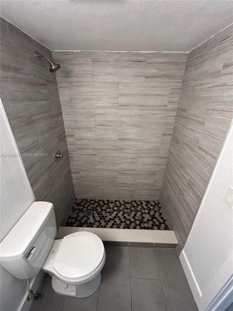 5960 W 25th Ct , Unit 102, Hialeah, FL 33016 Photo