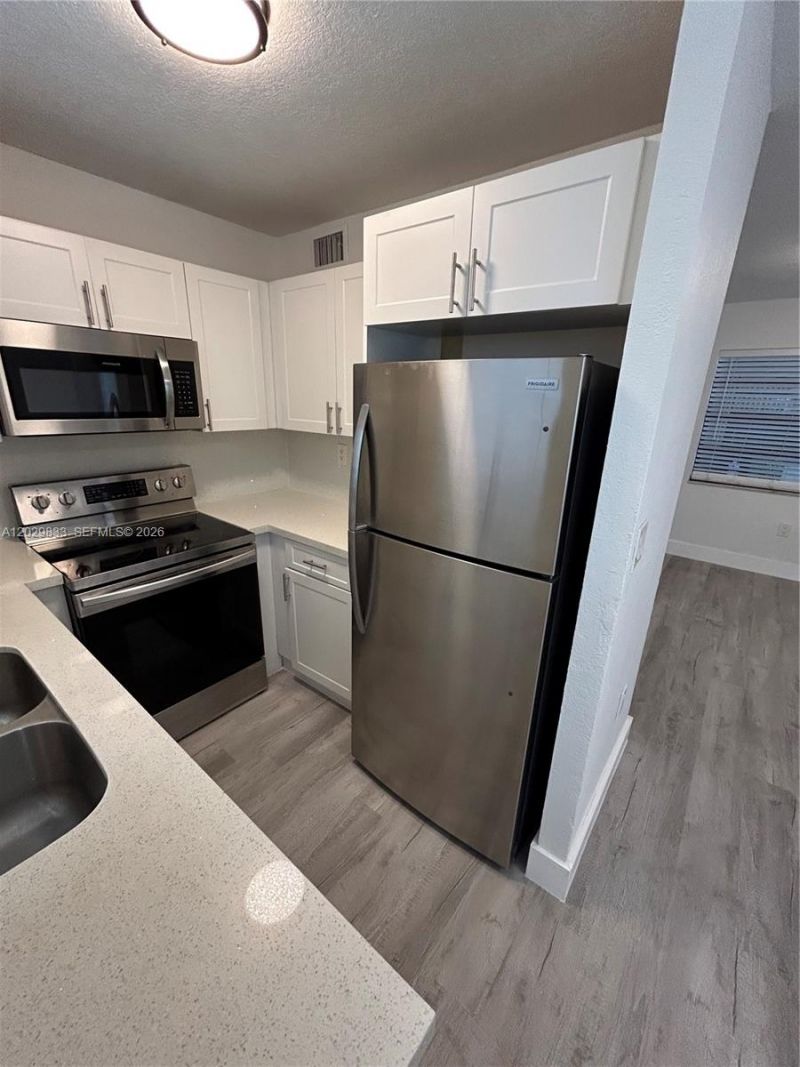 5960 W 25th Ct , Unit 102, Hialeah, FL 33016 Photo