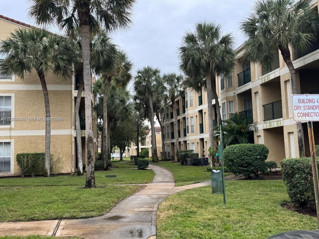 995 Riverside , Unit 111, Coral Springs, FL 33071 Photo