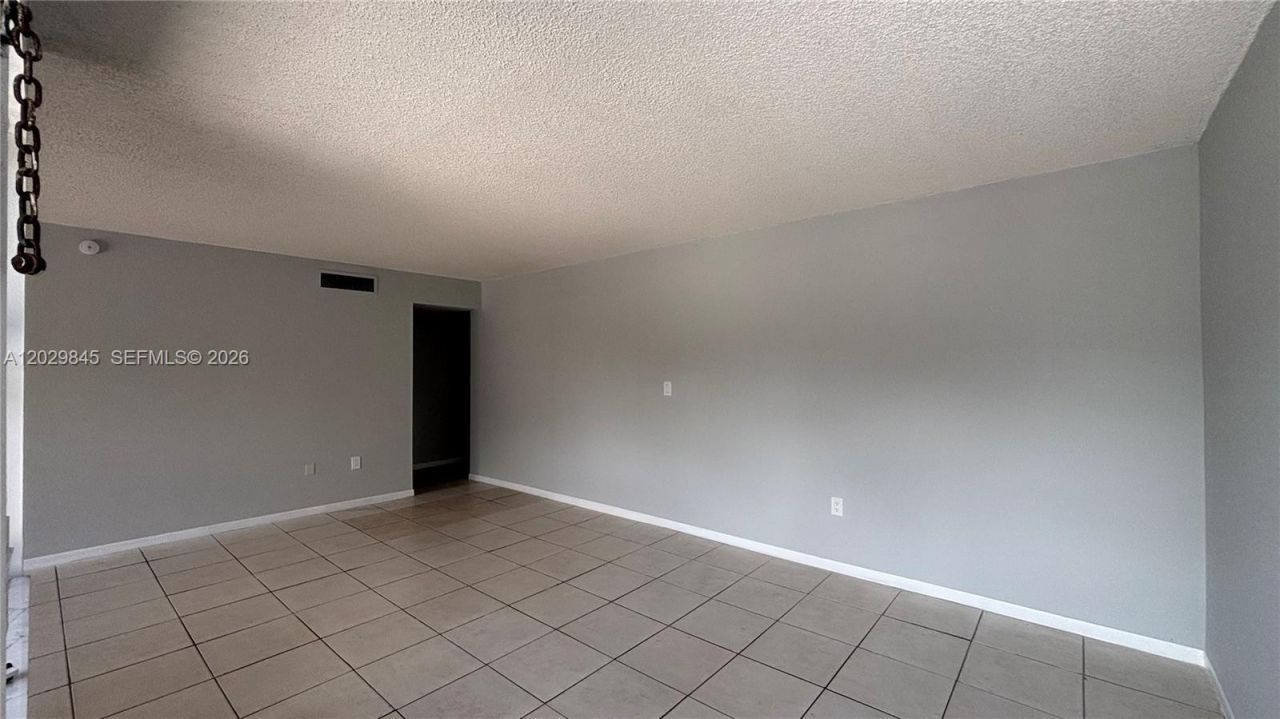 10303 NW 9th St Cir , Unit 102-16, Miami, FL 33172 Photo