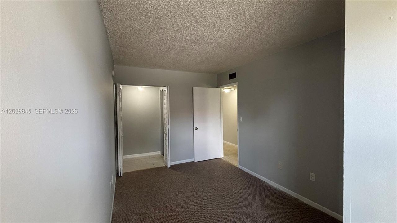 10303 NW 9th St Cir , Unit 102-16, Miami, FL 33172 Photo