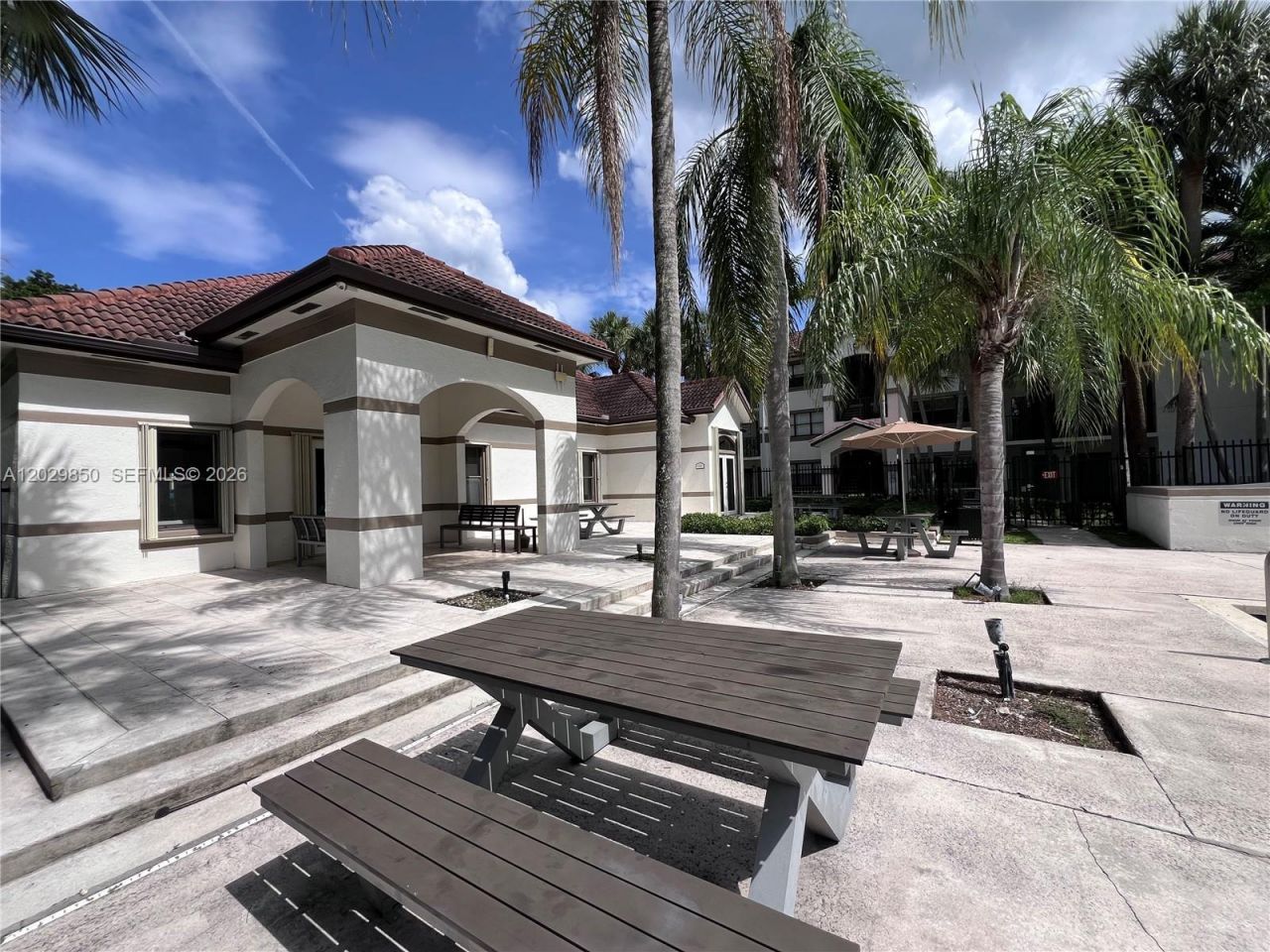 640 S Park Rd , Unit 14-4, Hollywood, FL 33021 Photo