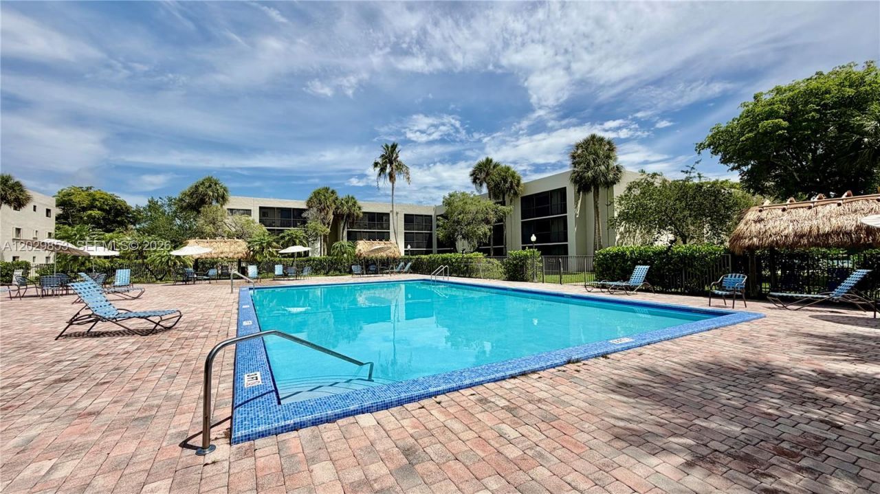 8045 SW 107th Ave, Unit 309, Miami, FL 33173 Photo