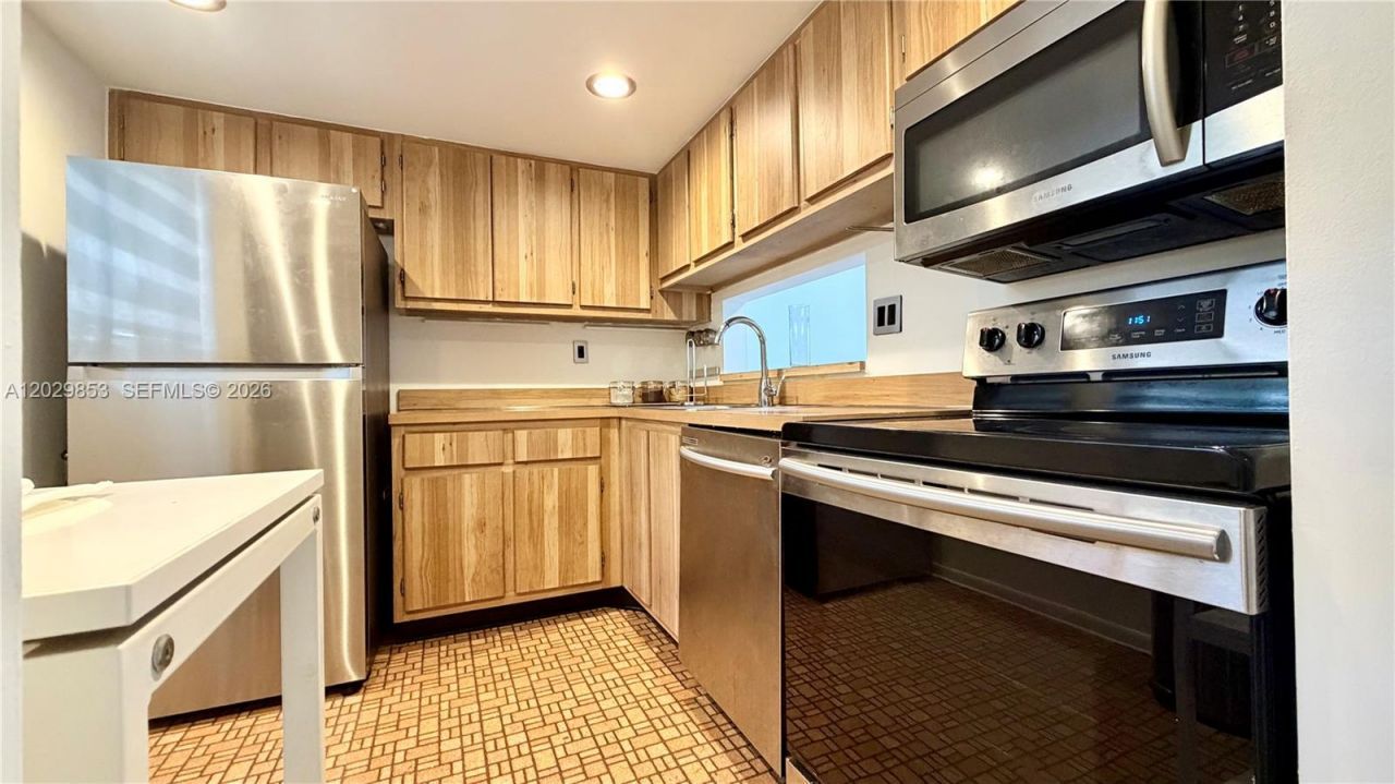 8045 SW 107th Ave, Unit 309, Miami, FL 33173 Photo