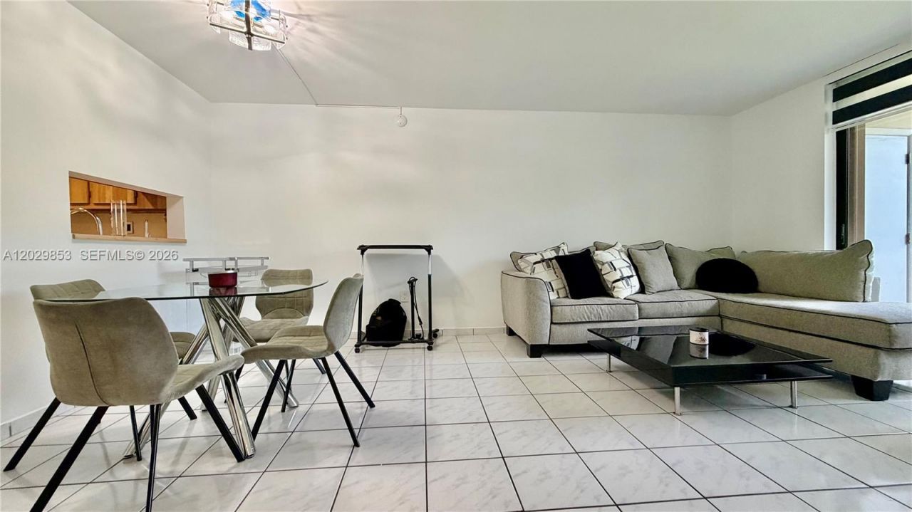 8045 SW 107th Ave, Unit 309, Miami, FL 33173 Photo