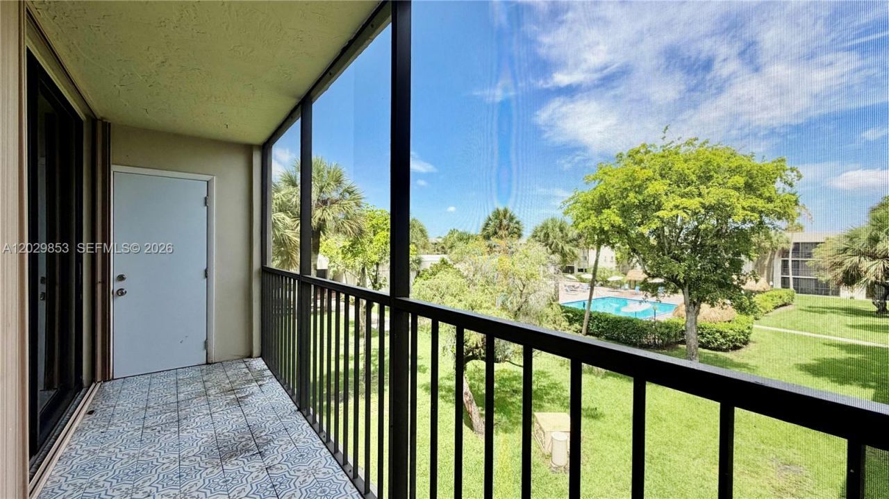 8045 SW 107th Ave, Unit 309, Miami, FL 33173 Photo
