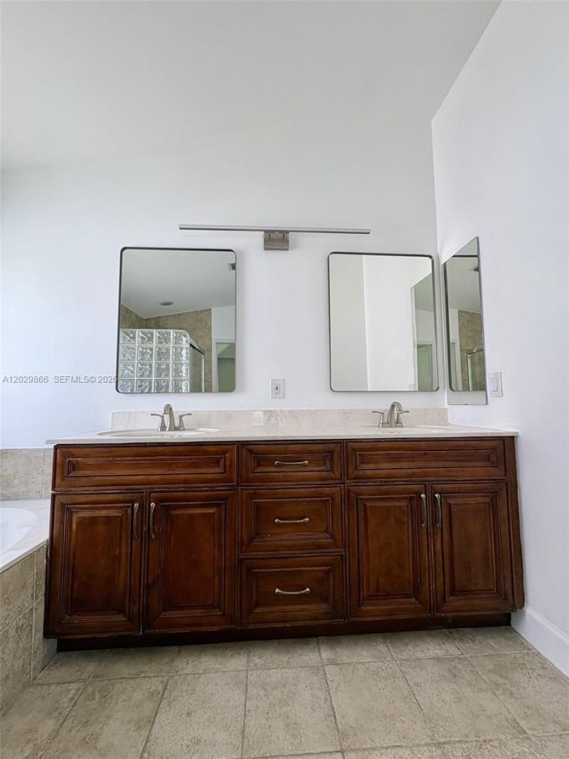 13231 NW 12th St , Pembroke Pines, FL 33028 Photo
