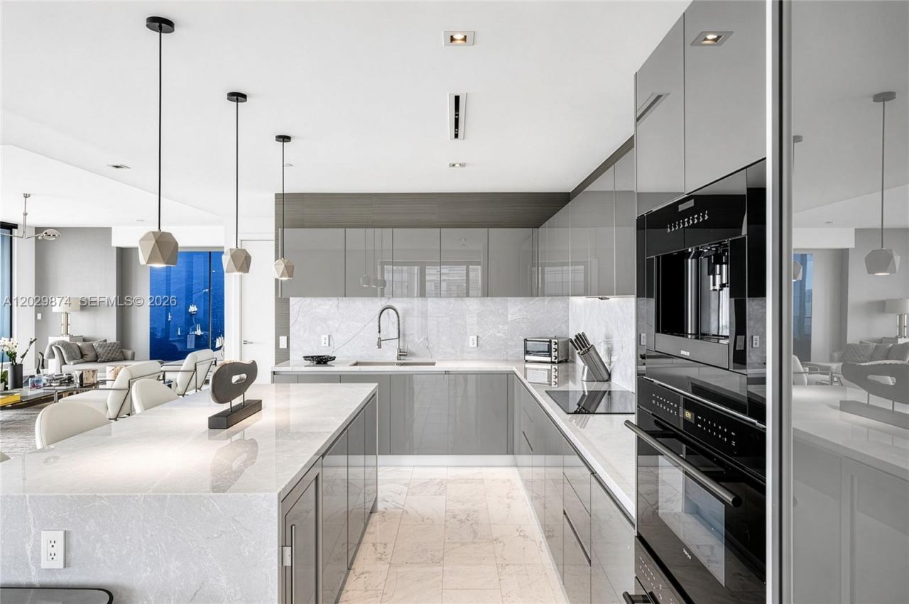 1451 Brickell Ave , Unit 2901, Miami, FL 33131 Photo