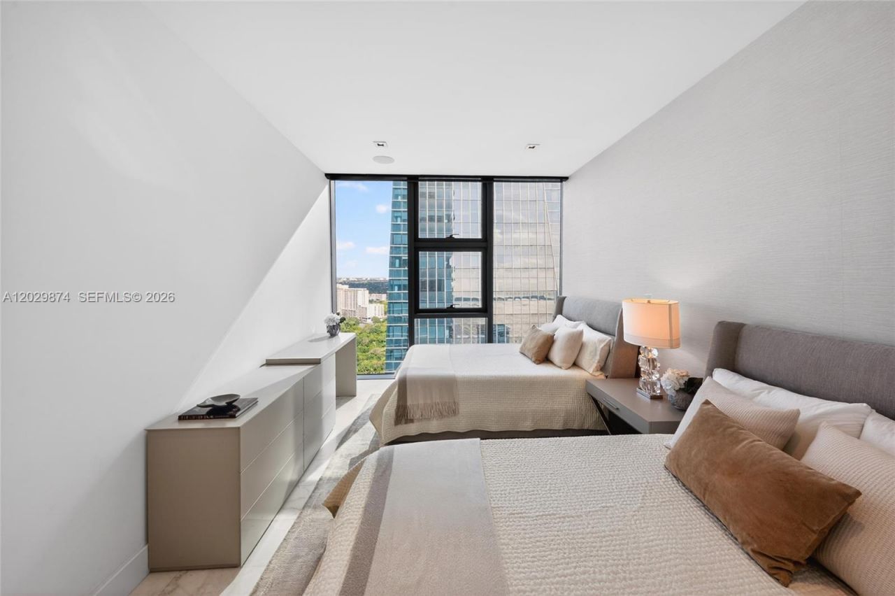 1451 Brickell Ave , Unit 2901, Miami, FL 33131 Photo