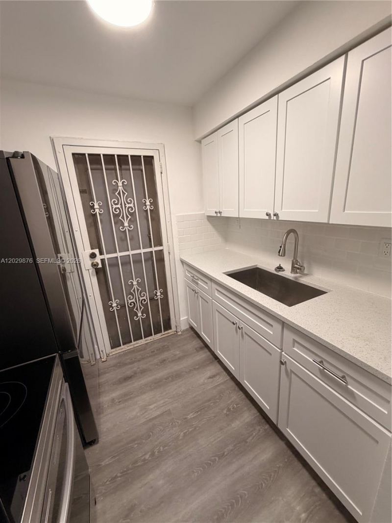 12195 W Dixie Hwy, Unit 6E, North Miami, FL 33161 Photo