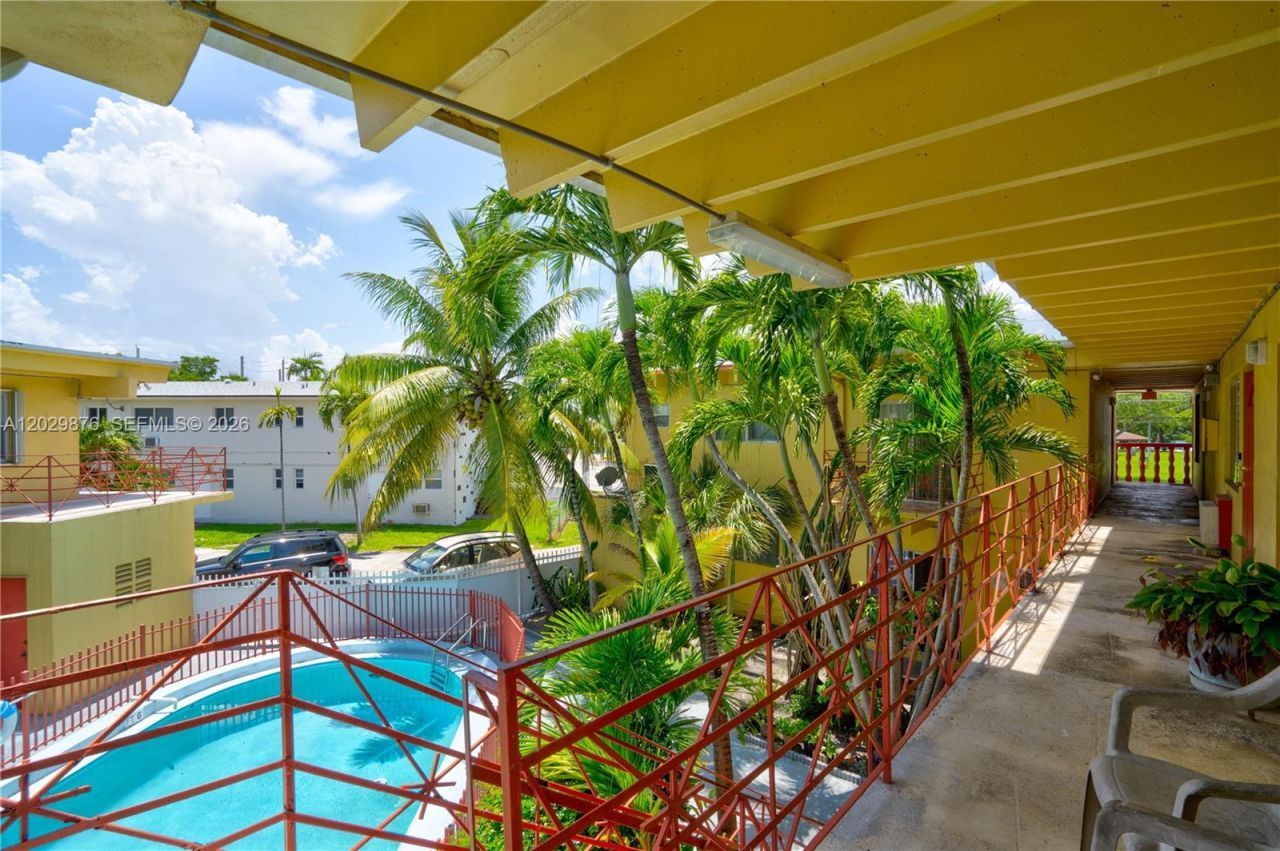 12195 W Dixie Hwy, Unit 6E, North Miami, FL 33161 Photo