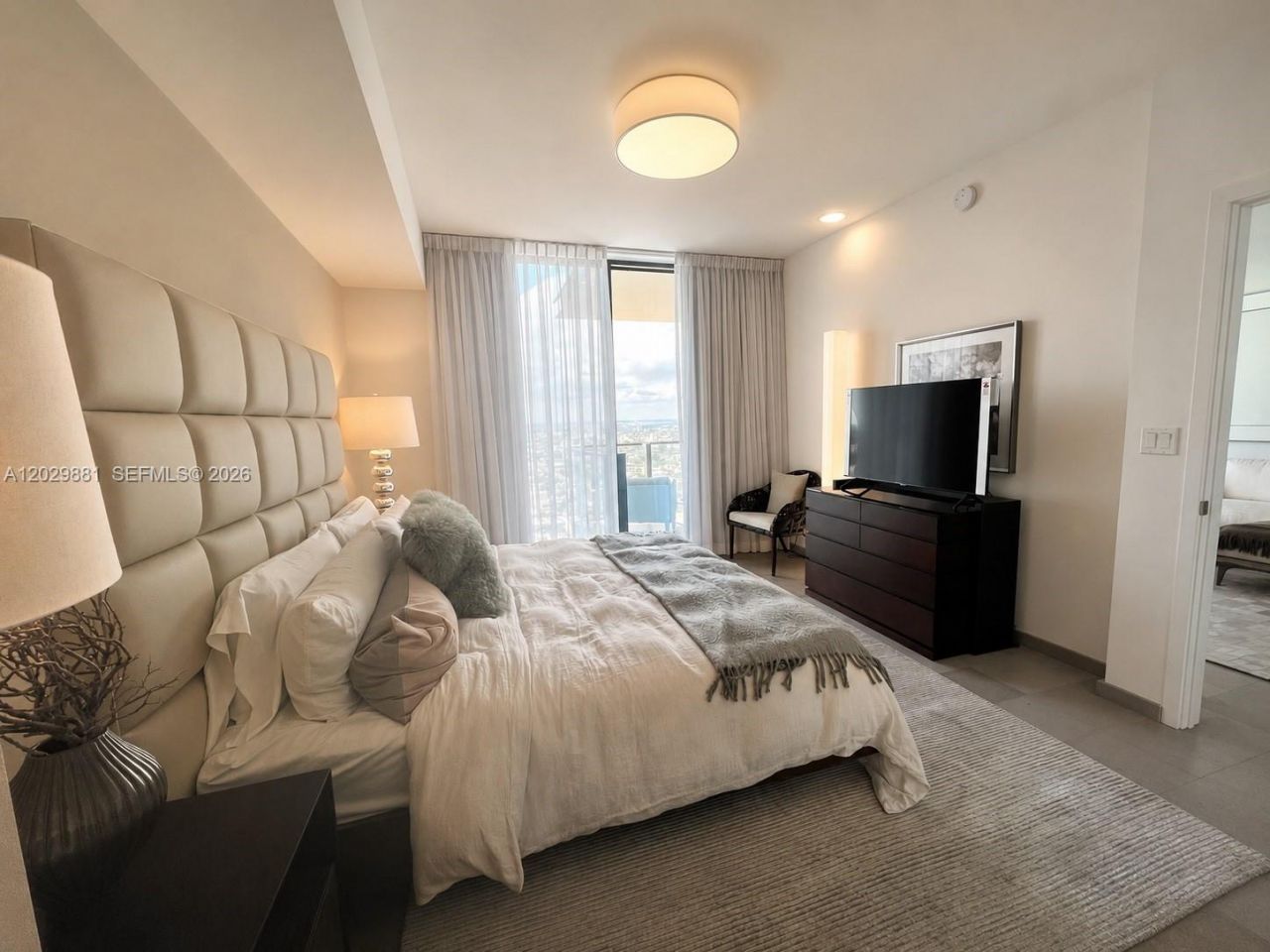 88 SW 7 , Unit 3506, Miami, FL 33130 Photo