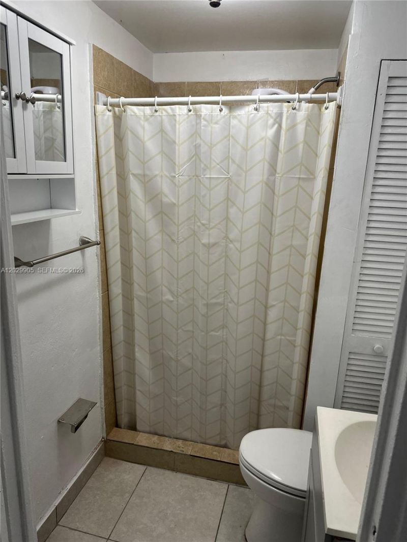 1401 E 8th Ave, Unit n/a, Hialeah, FL 33010 Photo