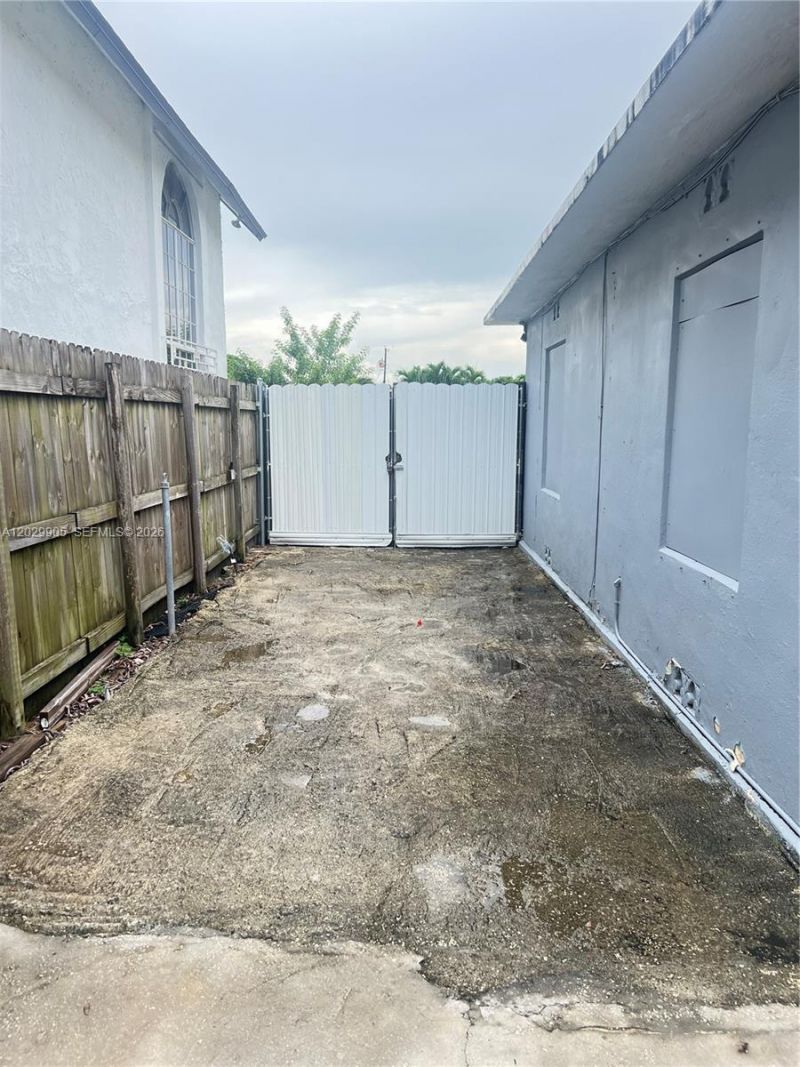 1401 E 8th Ave, Unit n/a, Hialeah, FL 33010 Photo