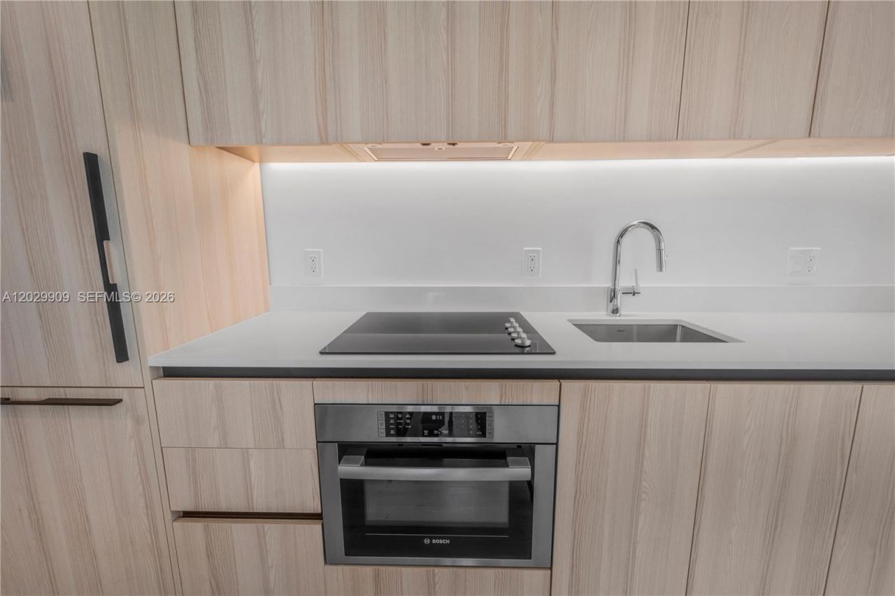 225 N Miami , Unit 3109, Miami, FL 33128 Photo