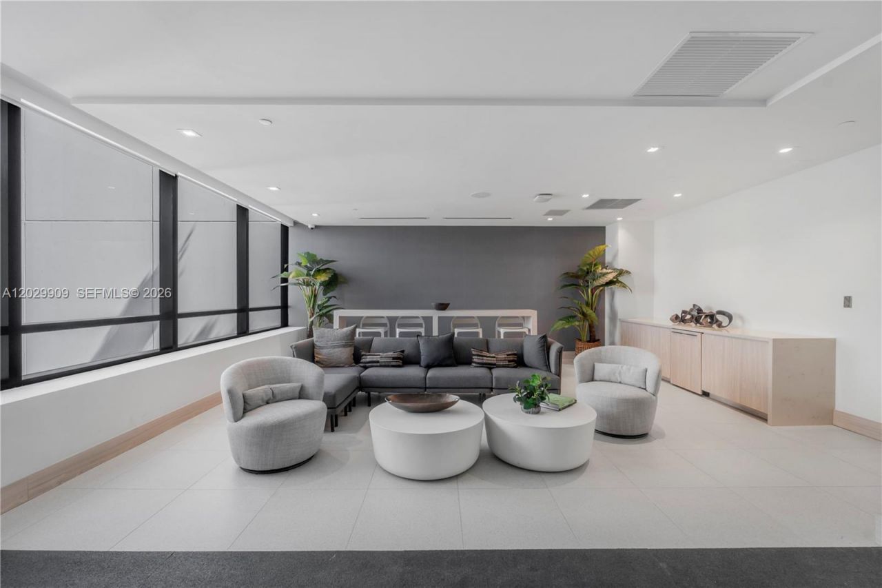 225 N Miami , Unit 3109, Miami, FL 33128 Photo