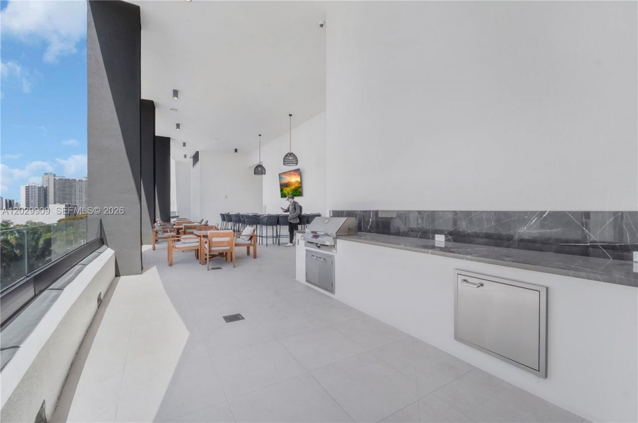 225 N Miami , Unit 3109, Miami, FL 33128 Photo