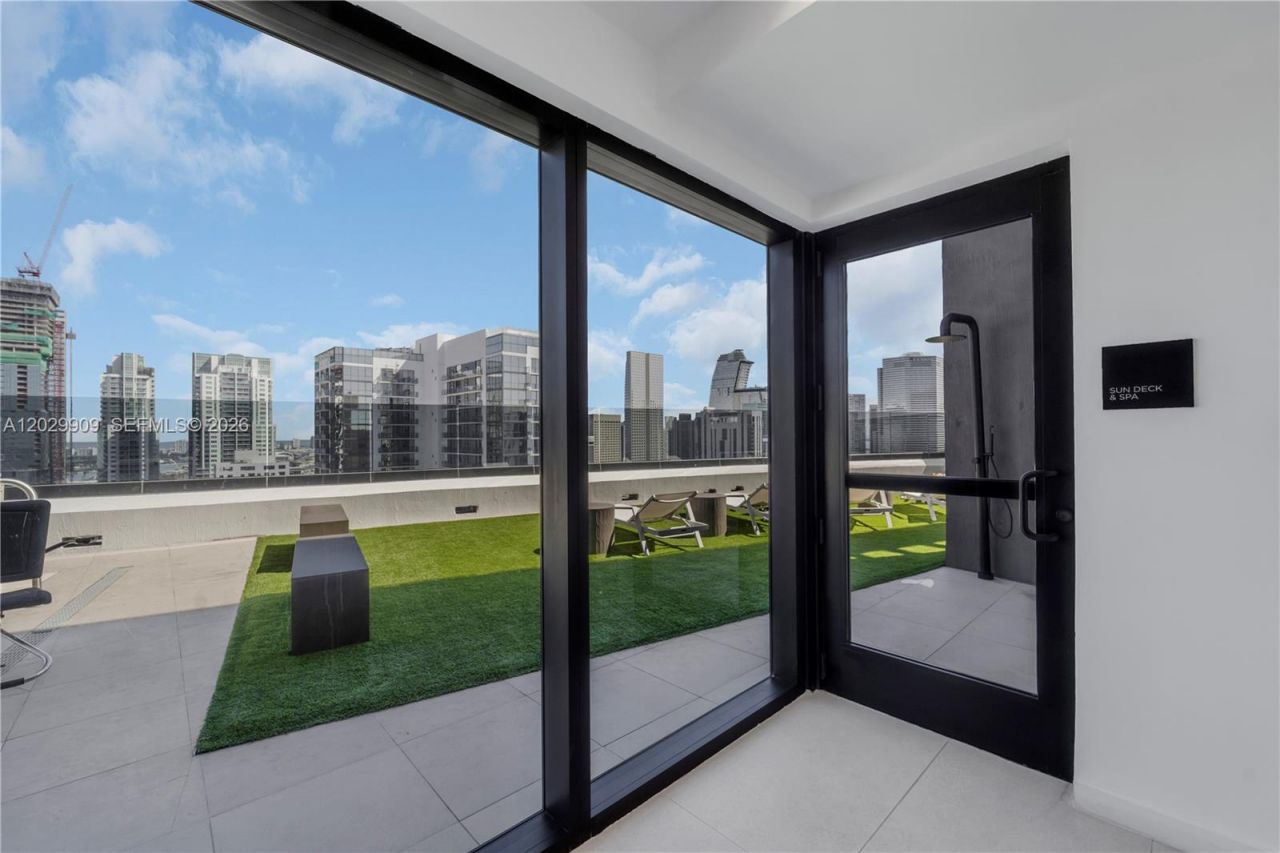225 N Miami , Unit 3109, Miami, FL 33128 Photo