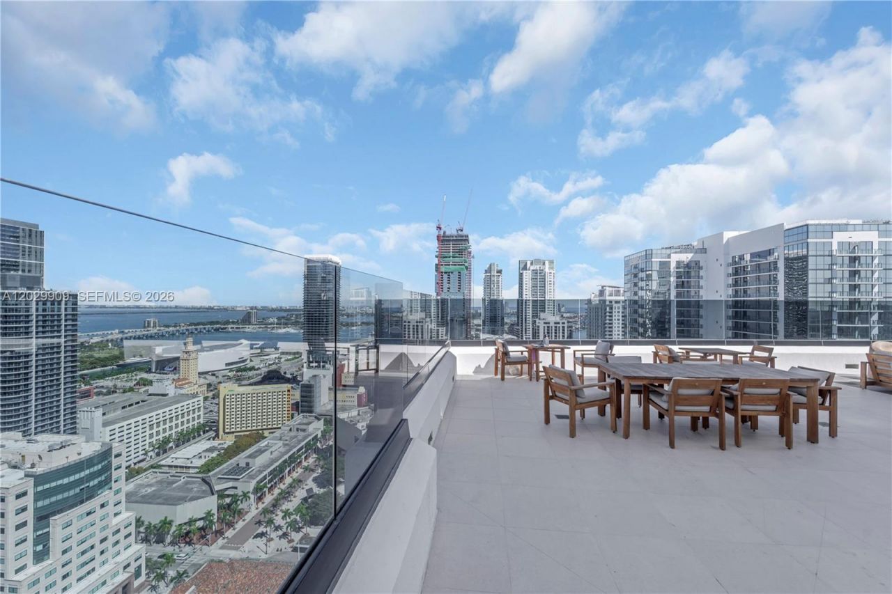 225 N Miami , Unit 3109, Miami, FL 33128 Photo